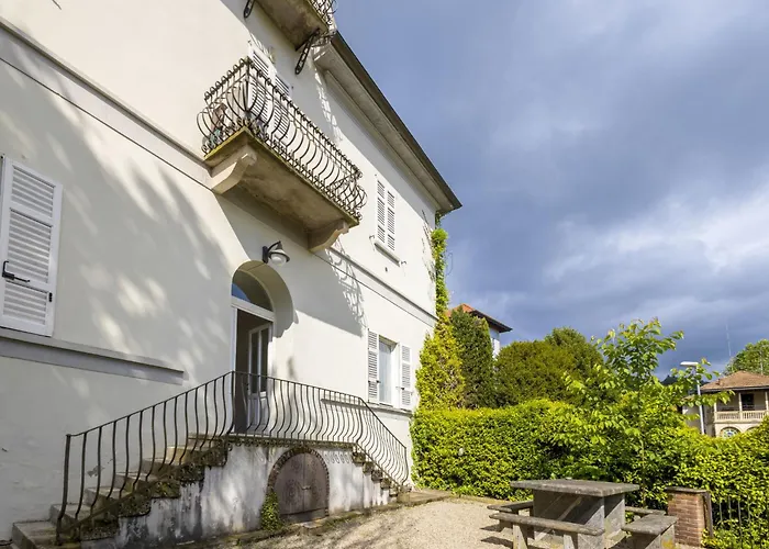 Apartment Le Gemme-3 By Interhome